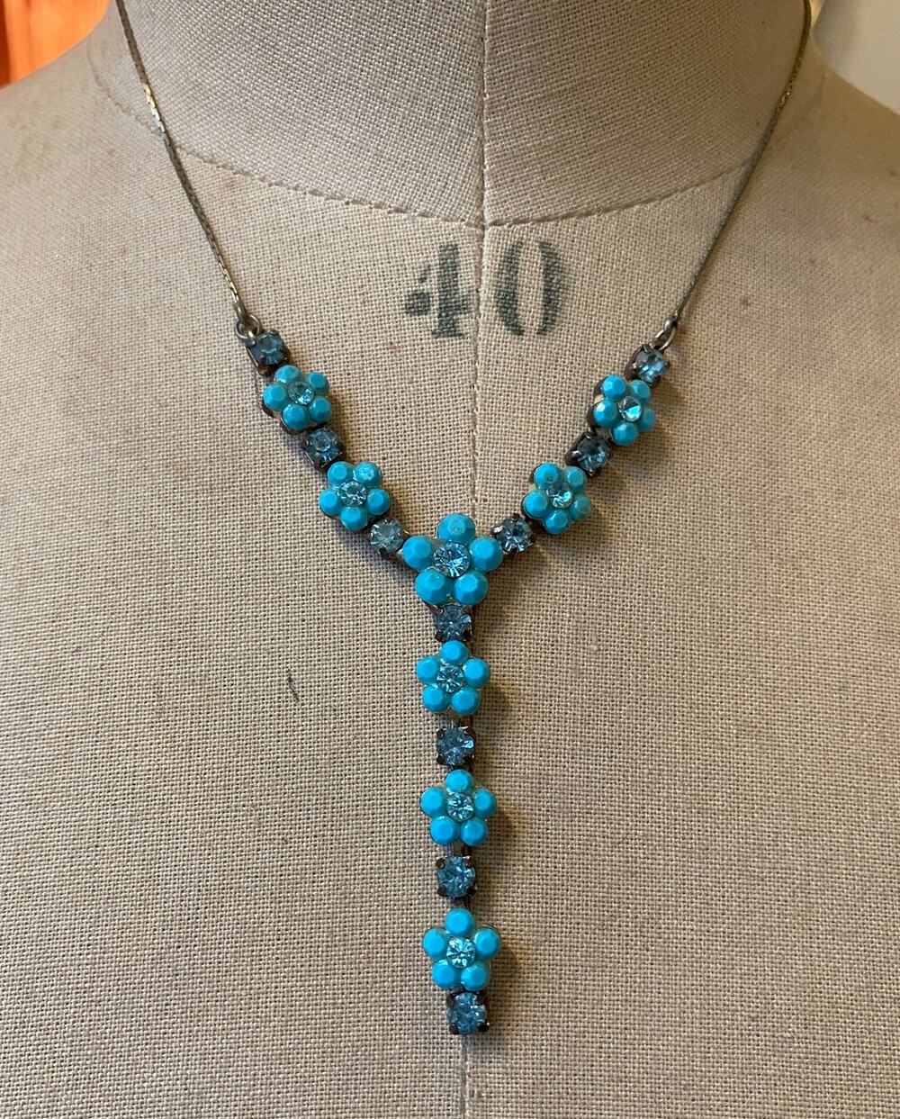 vintage 1990s floral lariat, 90s aqua flower necklace, turquoise rhinestones